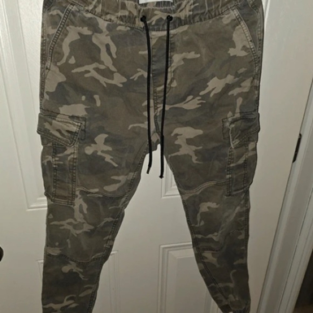 Men's Camo Cargo Jogger Pants - Olive Green